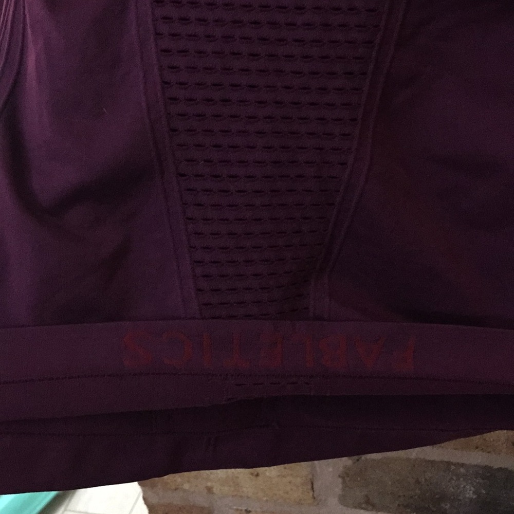 Fabletics workout top - Picture 5 of 6